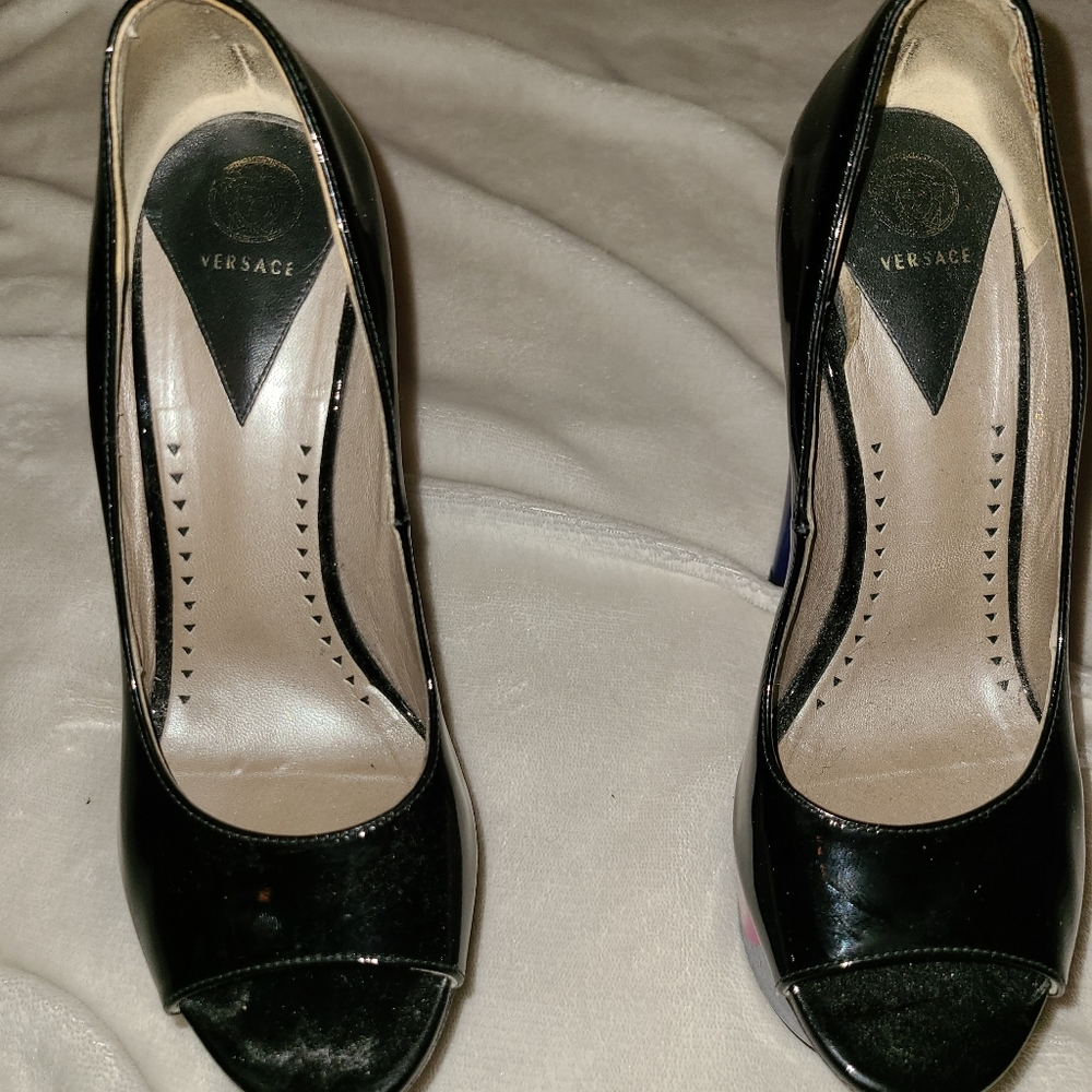 VERSACE Patent Leather Triple Platform - Picture 2 of 5